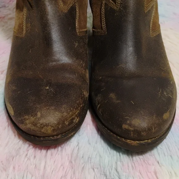 Olukai Kalulani Boot Seal Brown Mustang Distressed Boots Sz.7 Gently Worn - Picture 4 of 16